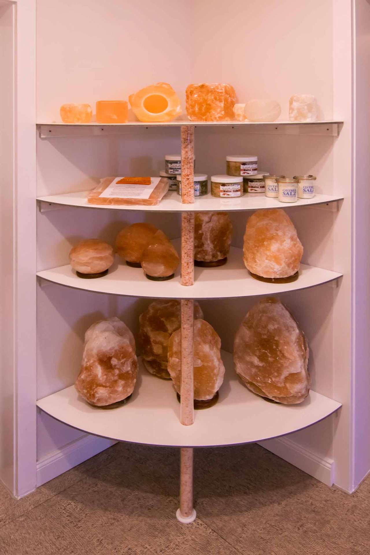 Salzkristalllampen und Naturprodukte